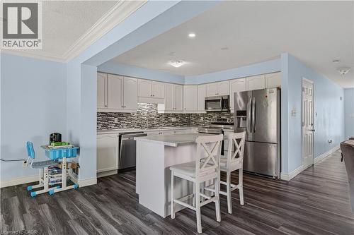 196 Max Becker Drive, Kitchener, ON 