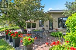 2186 VALLEY DRIVE  Ottawa, ON K1G 2P8