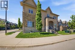 104 SONOMA VALLEY Crescent  Hamilton, ON L9B 0J3