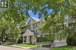 203 910 9th STREET E  Saskatoon, SK S7H 0N1