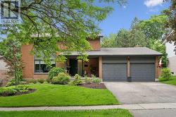 40 WALNUT DRIVE  Guelph (General Hospital), ON N1E 4B3