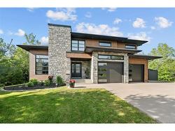 18 London LANE  Irishtown, NB E1H 0J1