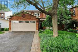 1595 CHAMPNEUF DRIVE  Ottawa, ON K1C 6B6