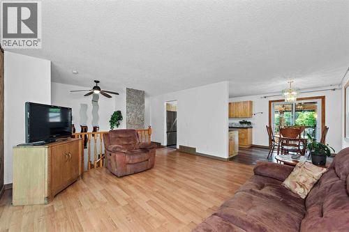 16 Rundleson Way Ne, Calgary, AB 