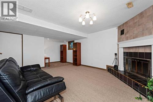 16 Rundleson Way Ne, Calgary, AB 