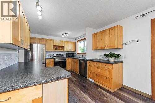 16 Rundleson Way Ne, Calgary, AB 