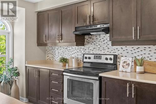 521 Cavanagh Lane, Milton, ON 
