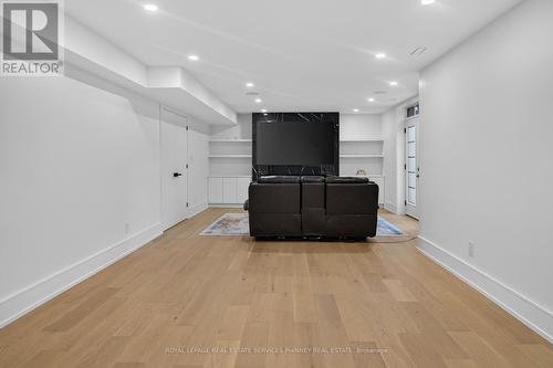 1438 Garnet Avenue, Mississauga, ON 