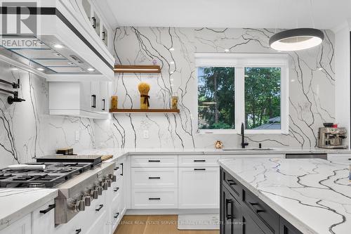 1438 Garnet Avenue, Mississauga, ON 