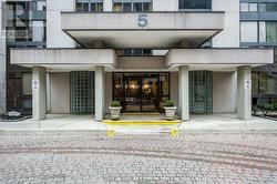1003 - 5 KENNETH AVENUE  Toronto, ON M2N 6M7