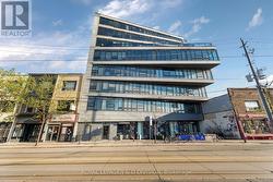 405 - 1239 DUNDAS STREET W  Toronto, ON M6J 1X6