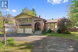 37 SELLEY STREET  Petawawa, ON K8H 3G9