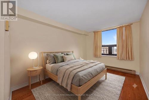 Virtually staged - 1903 - 71 Somerset Street W, Ottawa, ON 