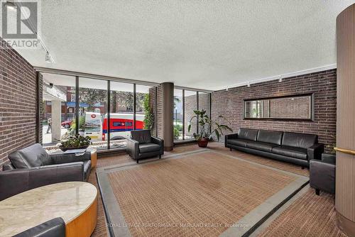 1903 - 71 Somerset Street W, Ottawa, ON 