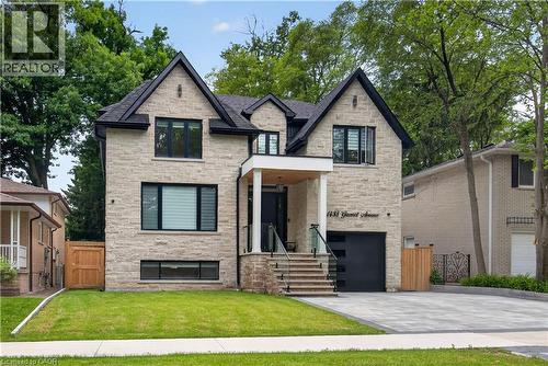 1438 Garnet Avenue, Mississauga, ON 