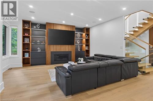 1438 Garnet Avenue, Mississauga, ON 
