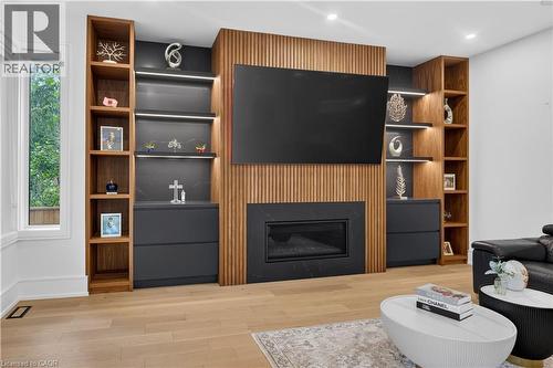 1438 Garnet Avenue, Mississauga, ON 