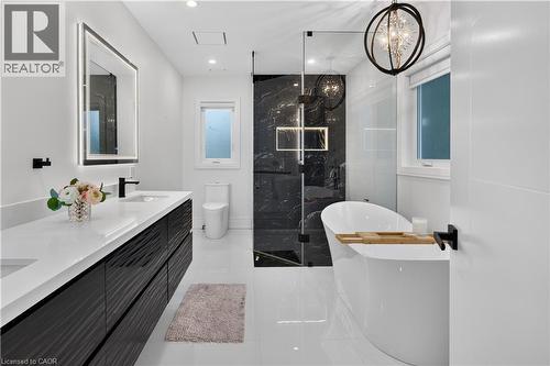 1438 Garnet Avenue, Mississauga, ON 
