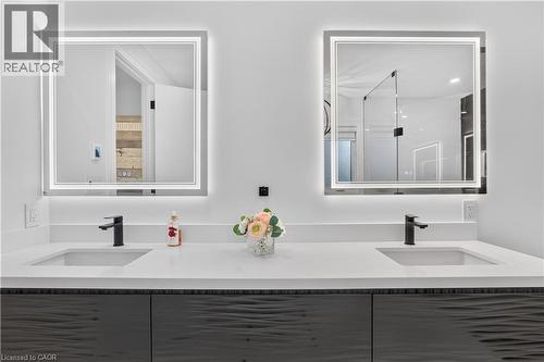 1438 Garnet Avenue, Mississauga, ON 