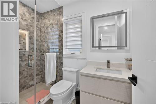 1438 Garnet Avenue, Mississauga, ON 