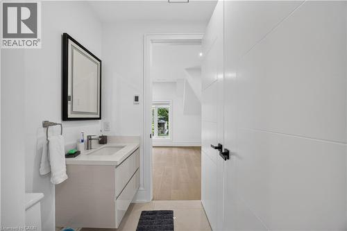 1438 Garnet Avenue, Mississauga, ON 