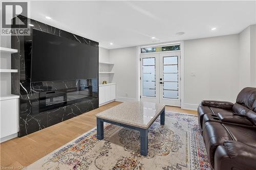 1438 Garnet Avenue, Mississauga, ON 