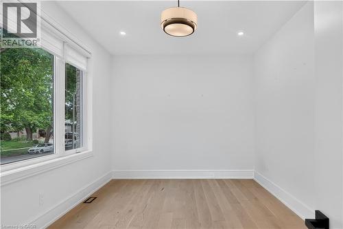 1438 Garnet Avenue, Mississauga, ON 