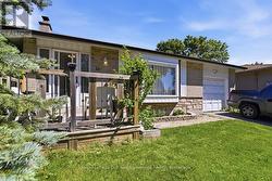 16 TWEEDROCK CRESCENT  Toronto (Morningside), ON M1E 4L5