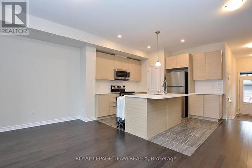 Kitchen - 30 Rookie Crescent, Ottawa, ON 