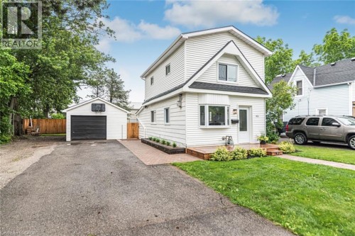 811 TAMARAC Street  Dunnville, ON N1A 2E5