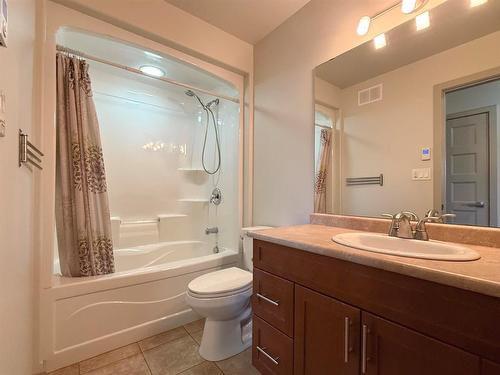 6 Maple Ridge Crescent, Brandon, MB 