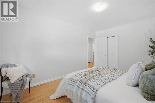 19 Taylor Avenue, Cambridge, ON 