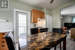 Granny suite kitchen - 