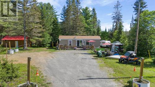 Front of home - 5 - 98 North Shore Road, Kearney (Proudfoot), ON 