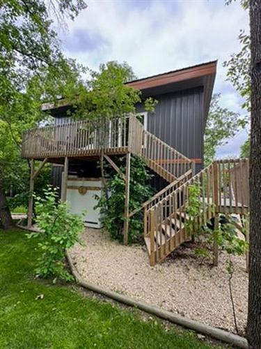 17 Ethel St, Gimli, MB 