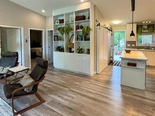 17 Ethel St, Gimli, MB 