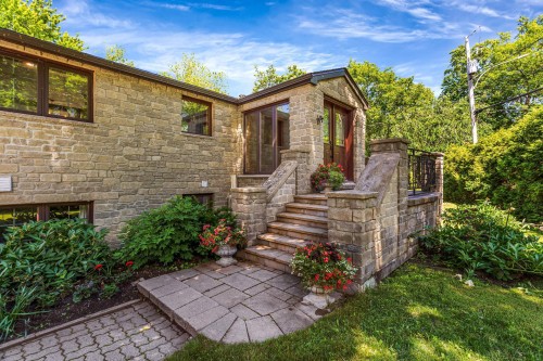 Façade - 10 Ch. De L'Île-Claude, L'Île-Perrot, QC 