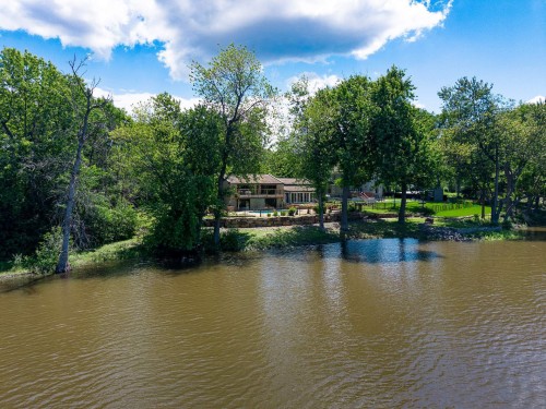 Accès au plan d'eau - 10 Ch. De L'Île-Claude, L'Île-Perrot, QC 