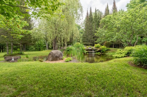 Garden - 735 Ch. Brousseau, Labelle, QC 