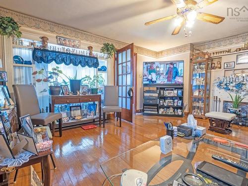 219 Windmill Road, Dartmouth, NS 