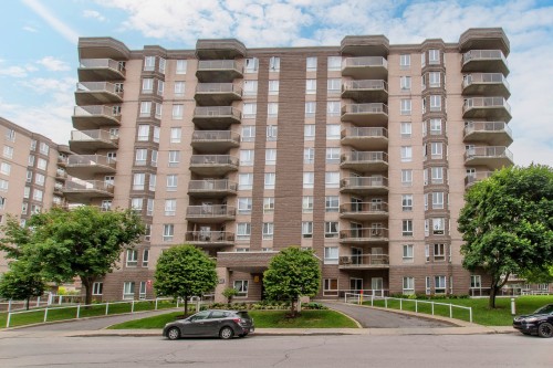 601-7285 Av. de Beaufort  Montréal (Anjou), QC H1M 3W9