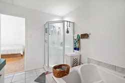 Master Bathroom - 