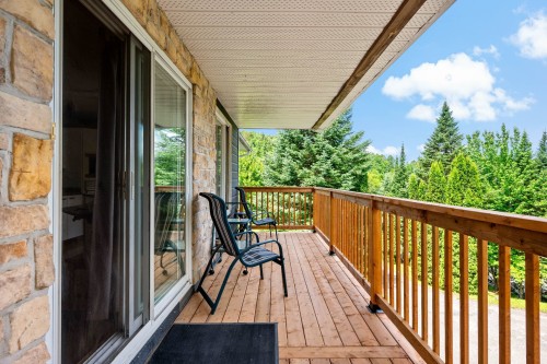 Terrasse - 1635 Av. A.-Bertrand, Saint-Adolphe-D'Howard, QC 
