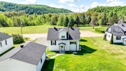 22 10e Concession Grenville-Sur-La-Rouge, QC J0V 1B0