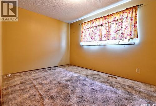 50 Robinson Crescent, Saskatoon, SK 
