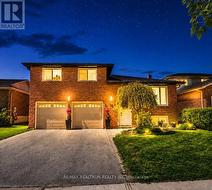 18 CASTILLE CRESCENT Georgina, ON L4P 3L4