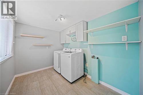 44 Lawrence Street, Brantford, ON - Indoor Photo Showing Laundry Room