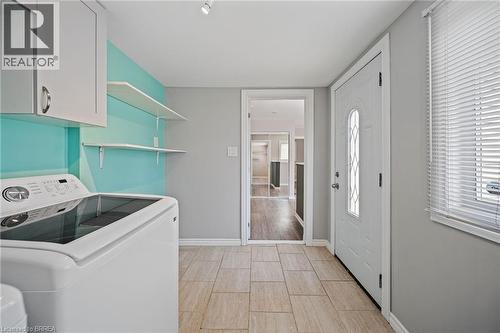 44 Lawrence Street, Brantford, ON - Indoor Photo Showing Laundry Room