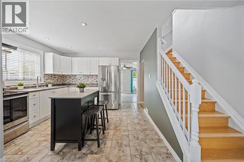 44 Lawrence Street, Brantford, ON - Indoor Photo Showing Kitchen With Upgraded Kitchen