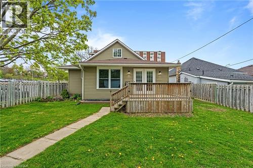 44 Lawrence Street, Brantford, ON - Outdoor